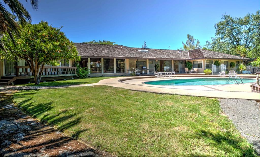 170 Twin Oaks Drive