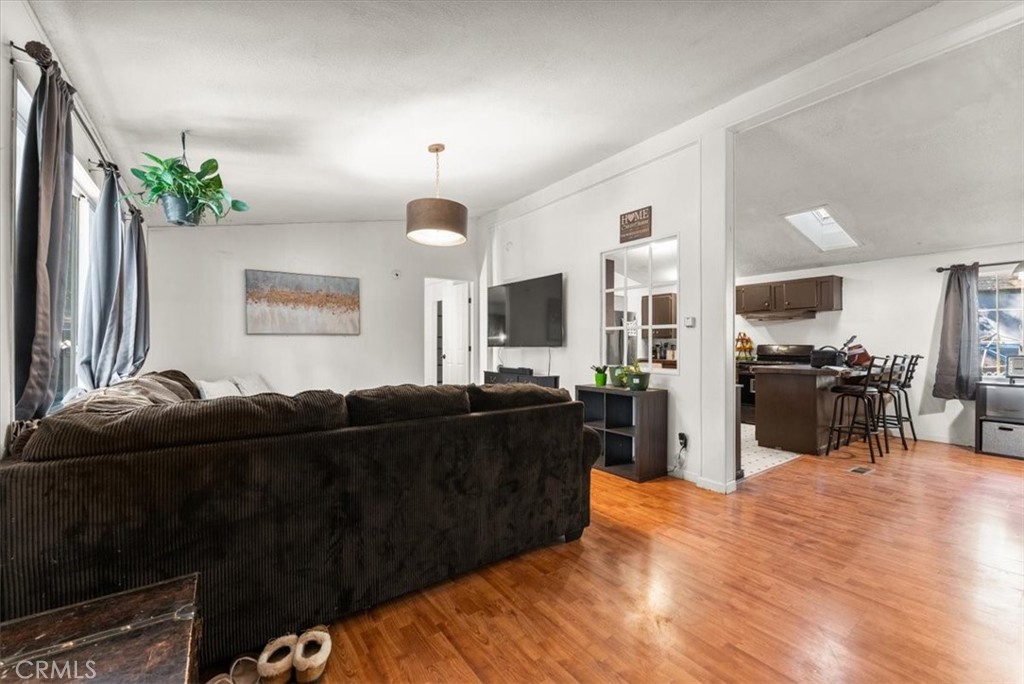 14273 Sinclair Circle