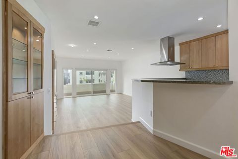 Photo of 11925 Mayfield Avenue #1, Los Angeles, CA 90049 (MLS # 26834693)