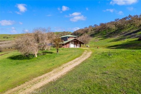 Tiny photo for 5840 Rocky Canyon Rd, Atascadero, CA 93422 (MLS # SC26003240)