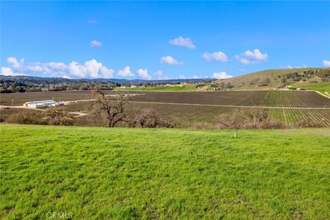 Tiny photo for 5840 Rocky Canyon Rd, Atascadero, CA 93422 (MLS # SC26003240)