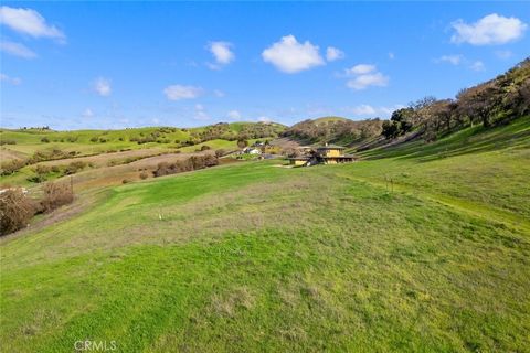 Tiny photo for 5840 Rocky Canyon Rd, Atascadero, CA 93422 (MLS # SC26003240)