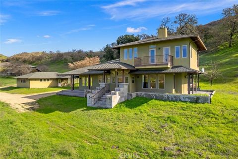 Tiny photo for 5840 Rocky Canyon Rd, Atascadero, CA 93422 (MLS # SC26003240)