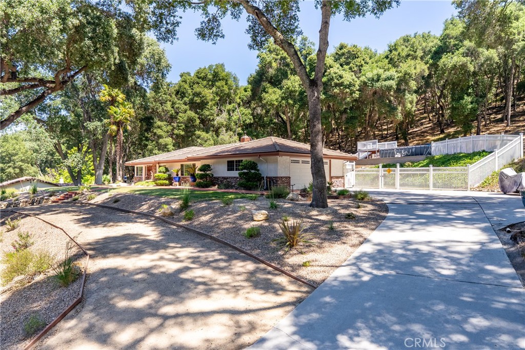 7735 Del Rio Road