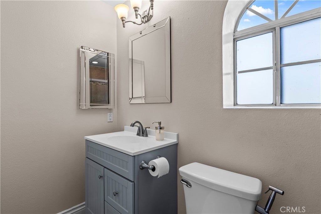 80 Almador, Irvine CA 92614 - Photo 34