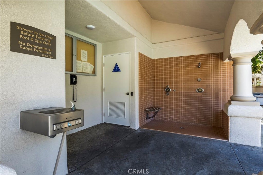 80 Almador, Irvine CA 92614 - Photo 49