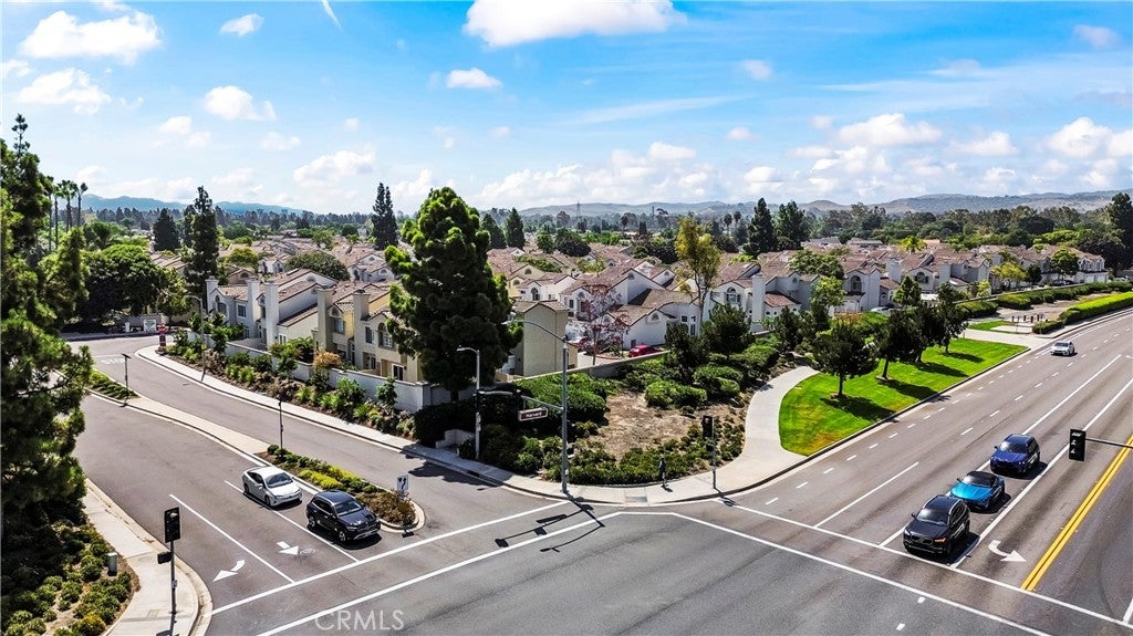 80 Almador, Irvine CA 92614 - Photo 52