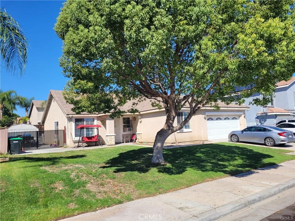 Location, Location... This is a beautiful home located in newer area and features 5 bedrooms, 2 full baths, Dinning area, living room, 2 car garage and RV access as well. Don't miss out on this home your clients are going to love it.