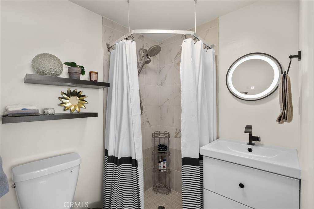 Alamitos Beach (AB) - Residential Lease