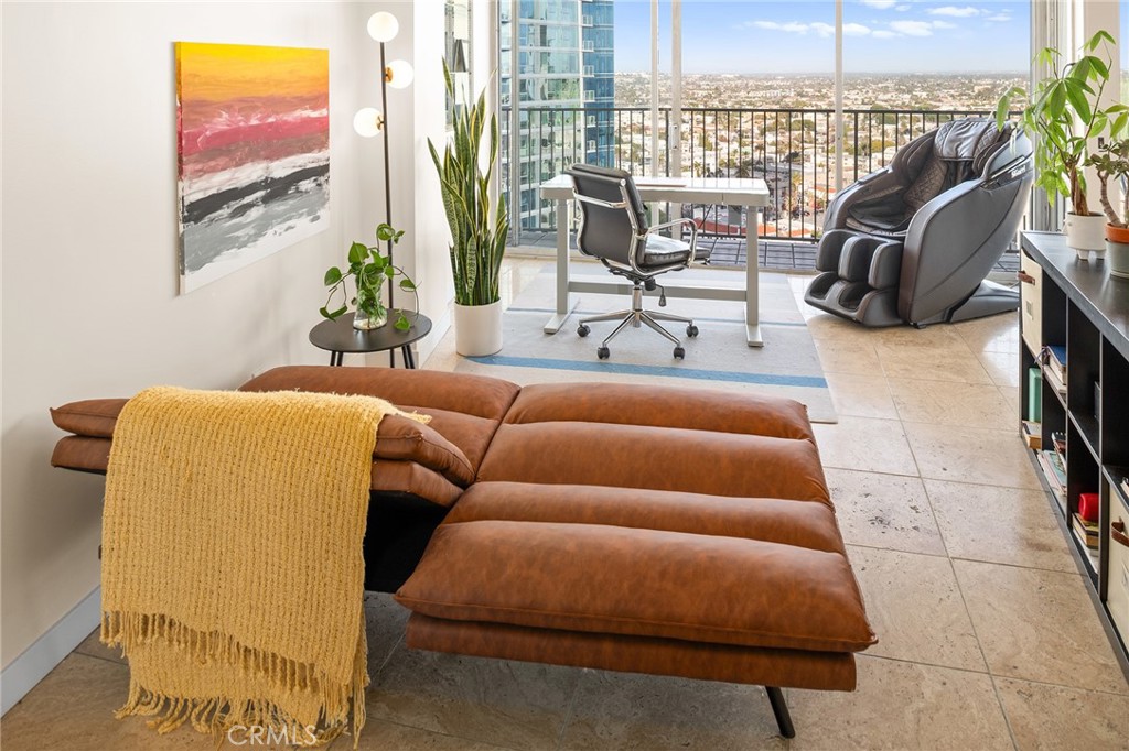 Alamitos Beach (AB) - Residential Lease