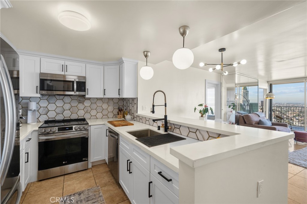 Alamitos Beach (AB) - Residential Lease