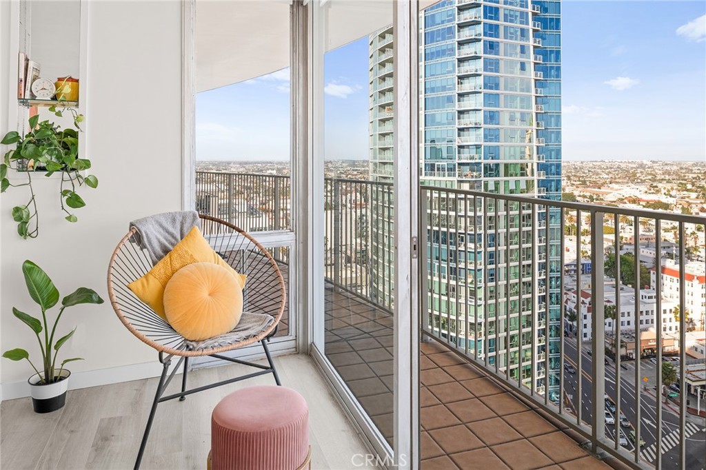 Alamitos Beach (AB) - Residential Lease