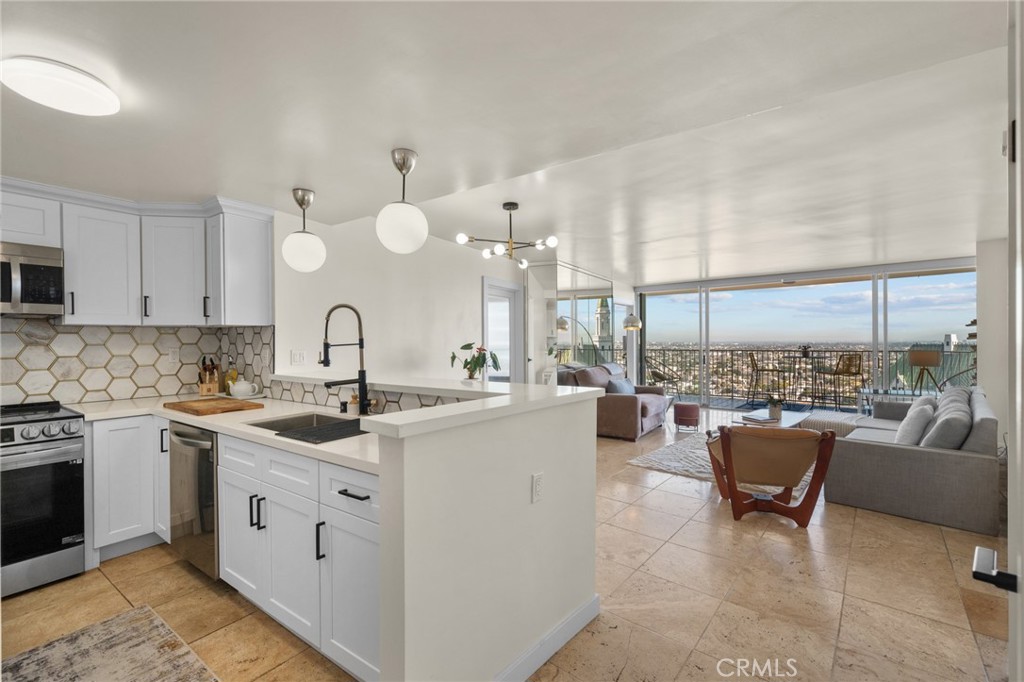 Alamitos Beach (AB) - Residential Lease