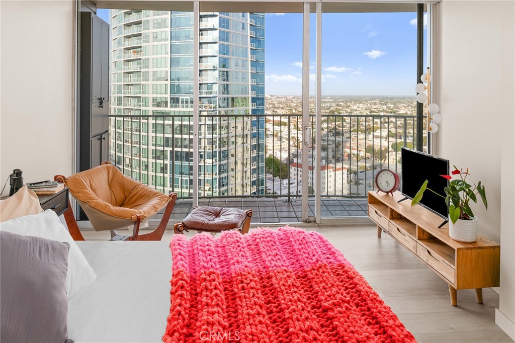 Alamitos Beach (AB) - Residential Lease