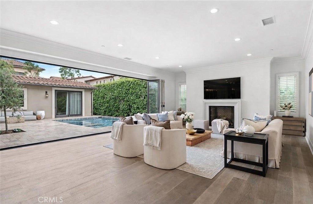 117 Andirons, Irvine CA 92602 - Photo 8