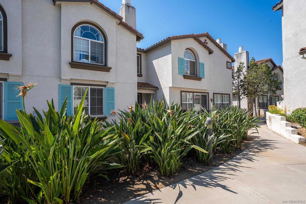 289 Reef Point WAY