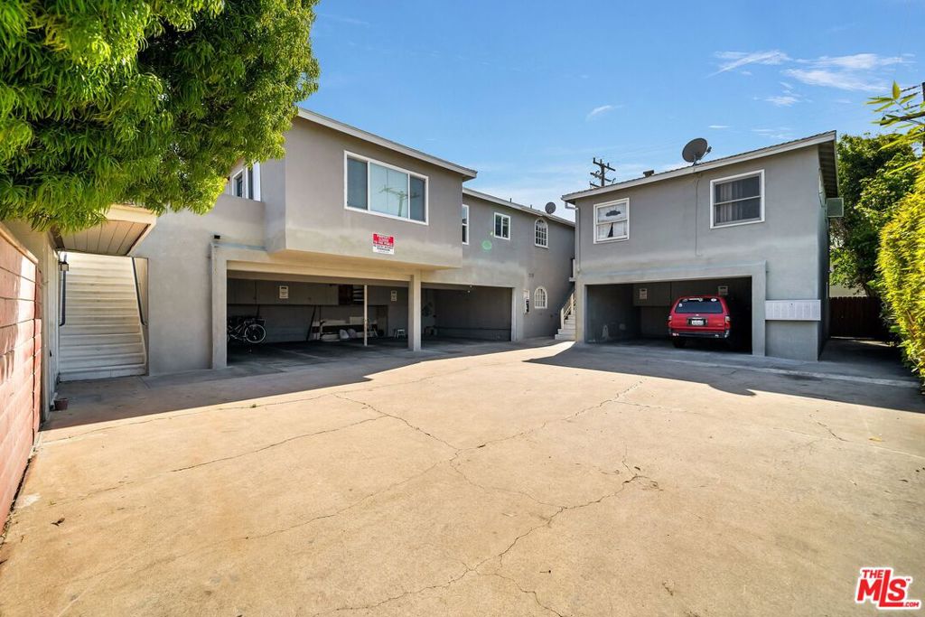 Properties 2 2428 Kansas Avenue