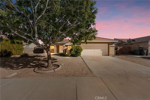 Photo of 44238 Encanto Way, Lancaster, CA 93536 (MLS # SR25272410)