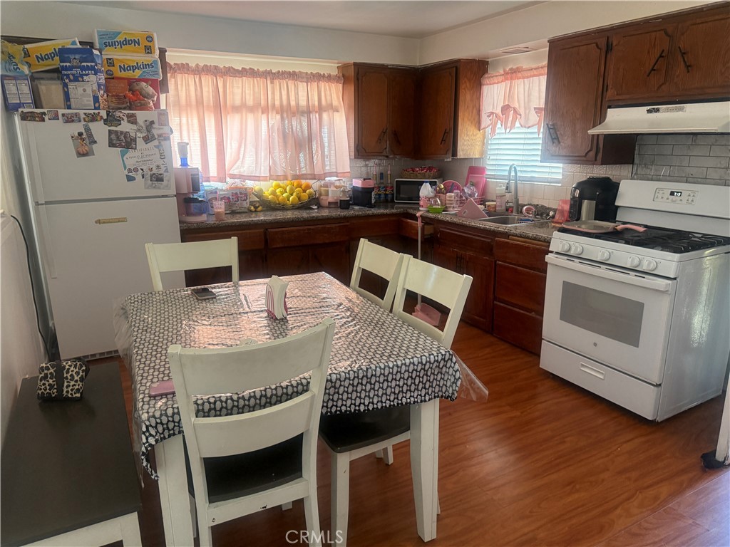 732 W 12th