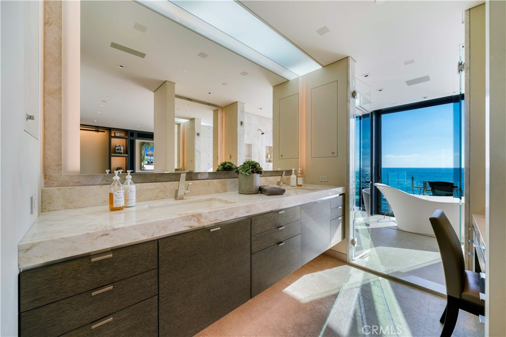 Beach Road Custom (BR) - Residential