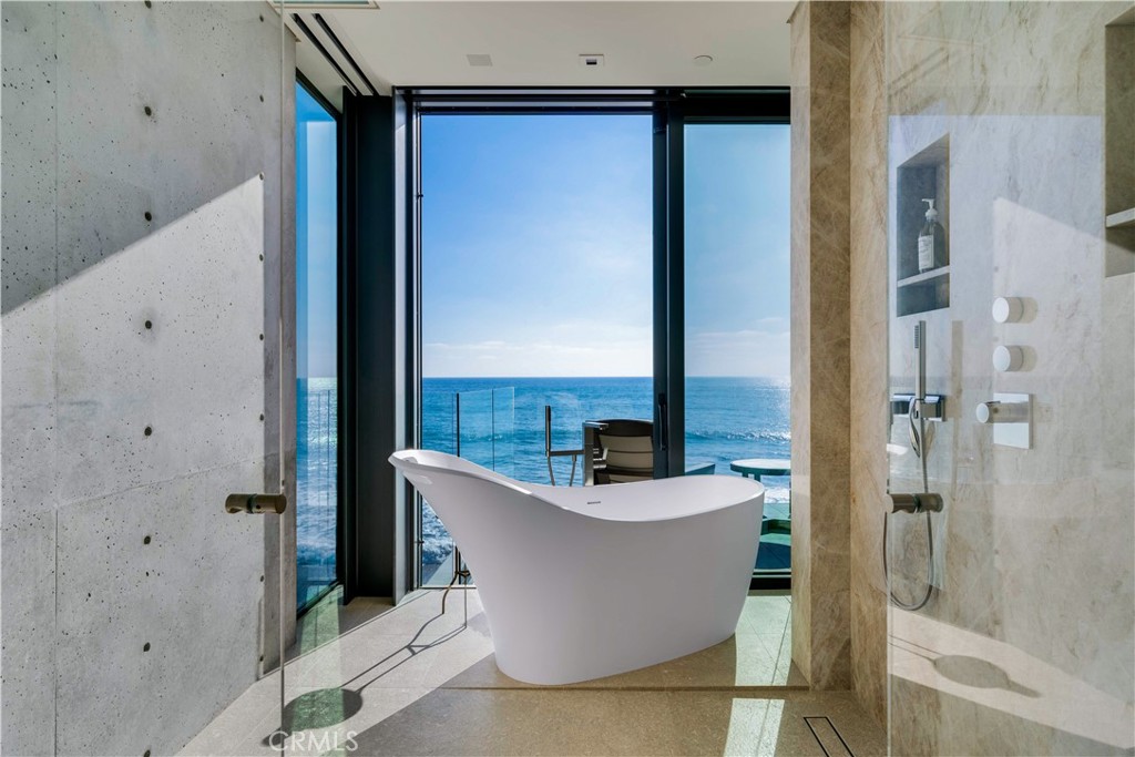 Beach Road Custom (BR) - Residential