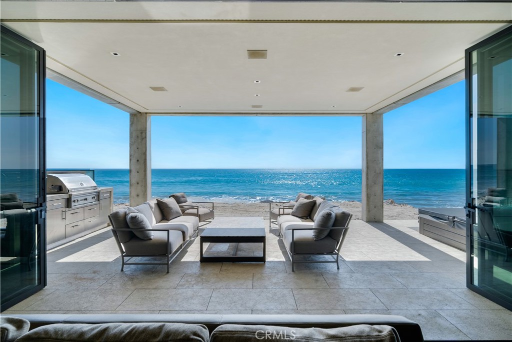Beach Road Custom (BR) - Residential