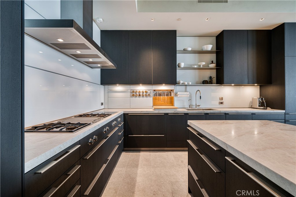 Beach Road Custom (BR) - Residential