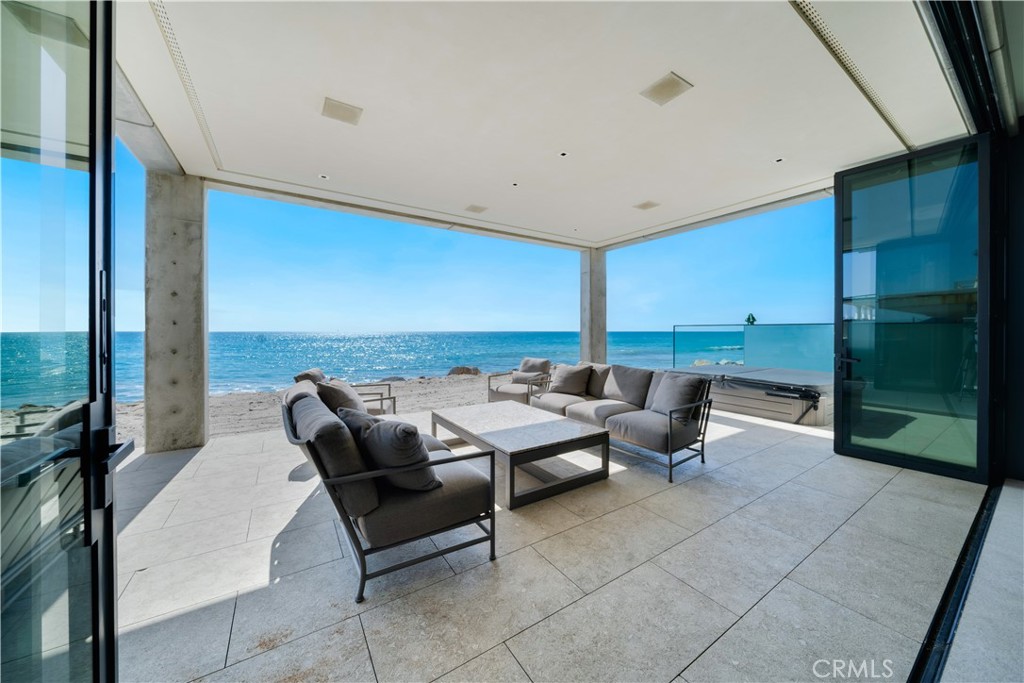 Beach Road Custom (BR) - Residential