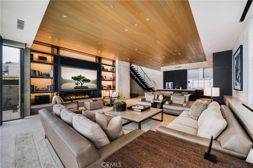 Beach Road Custom (BR) - Residential