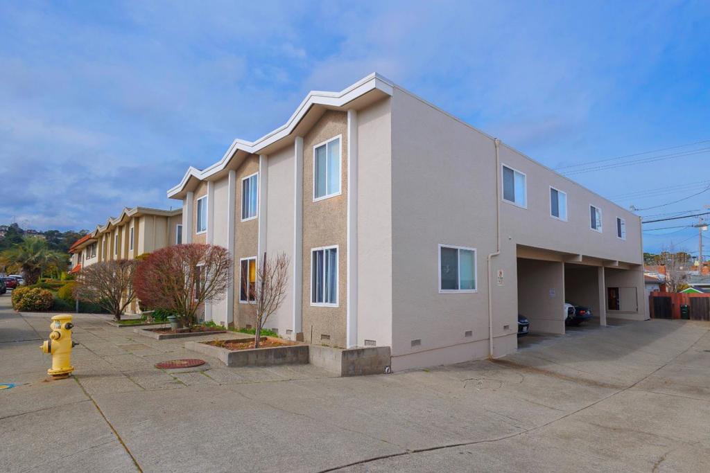 432 Richmond Drive