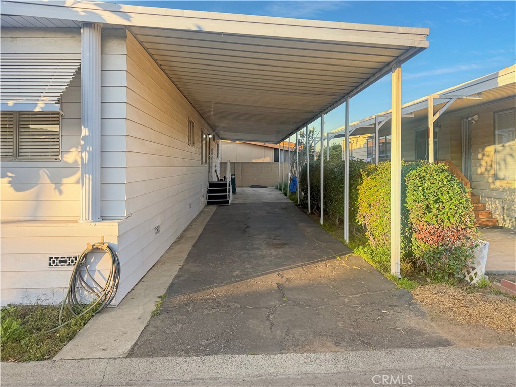 201 W Collins Avenue 24