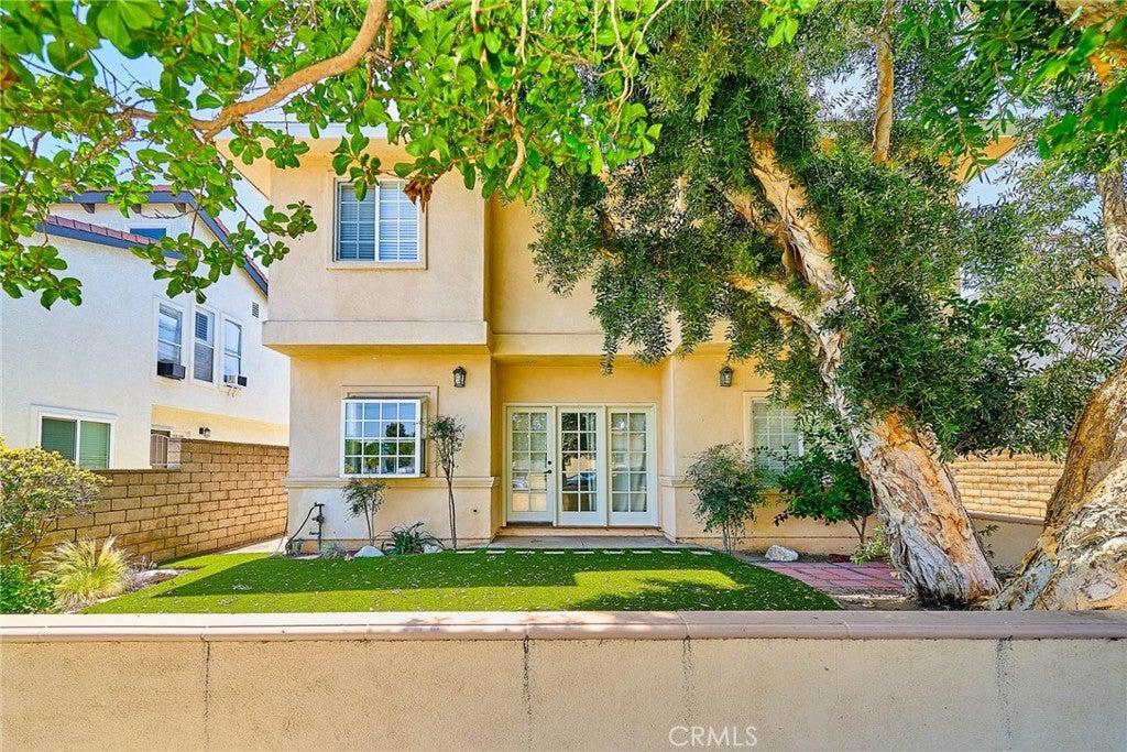 2108 Santa Fe AVE