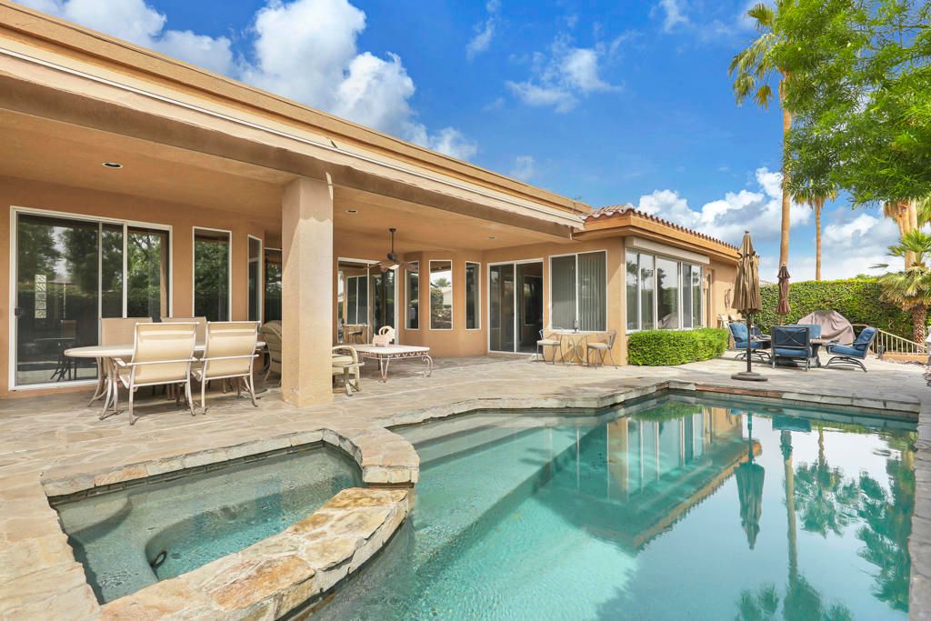 Photo of 47760 Via Montana, La Quinta, CA 92253 (MLS # 219146630DA)