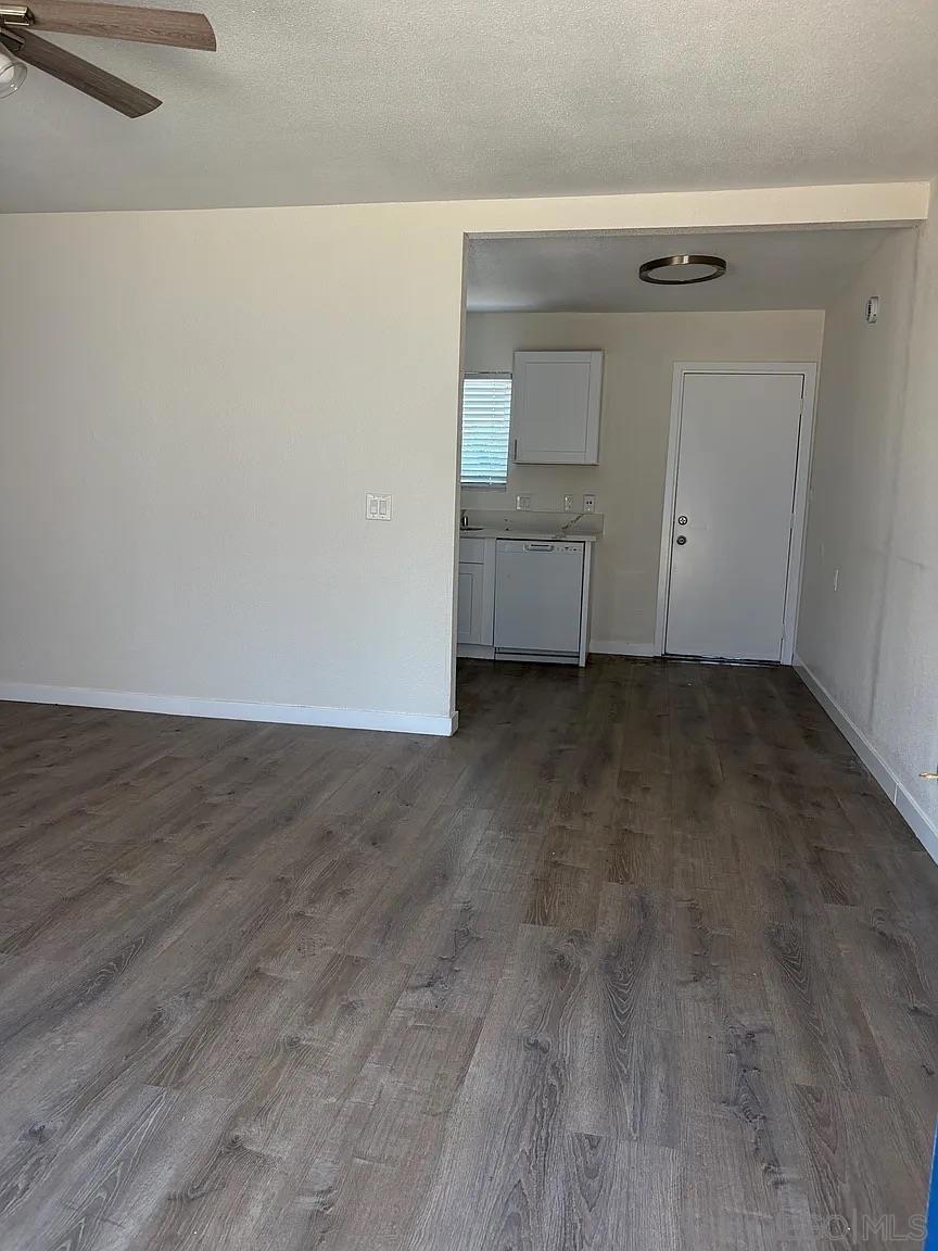 8050 52 Lemon Grove Way
