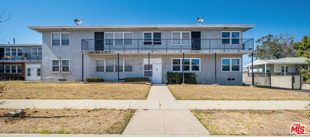 3311 3/4 W 77th Street