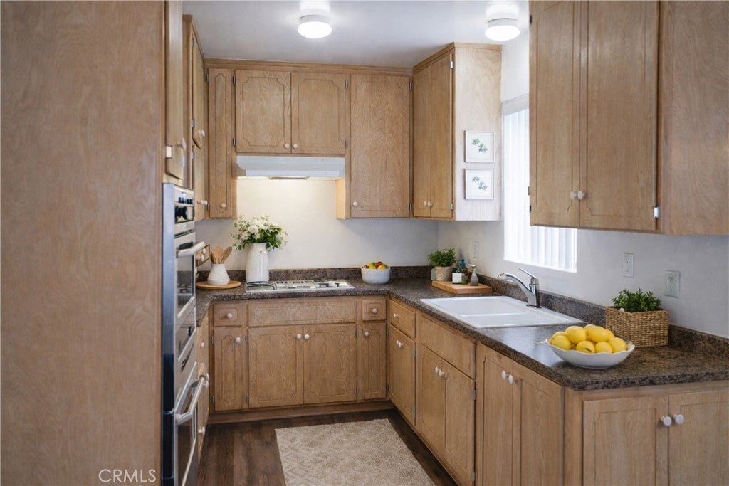 1045 S Bedford St 3, Los Angeles CA 90035