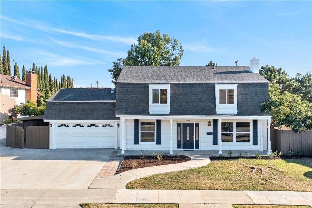 1524 E Briardale