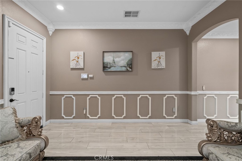 3229 E Drycreek Road