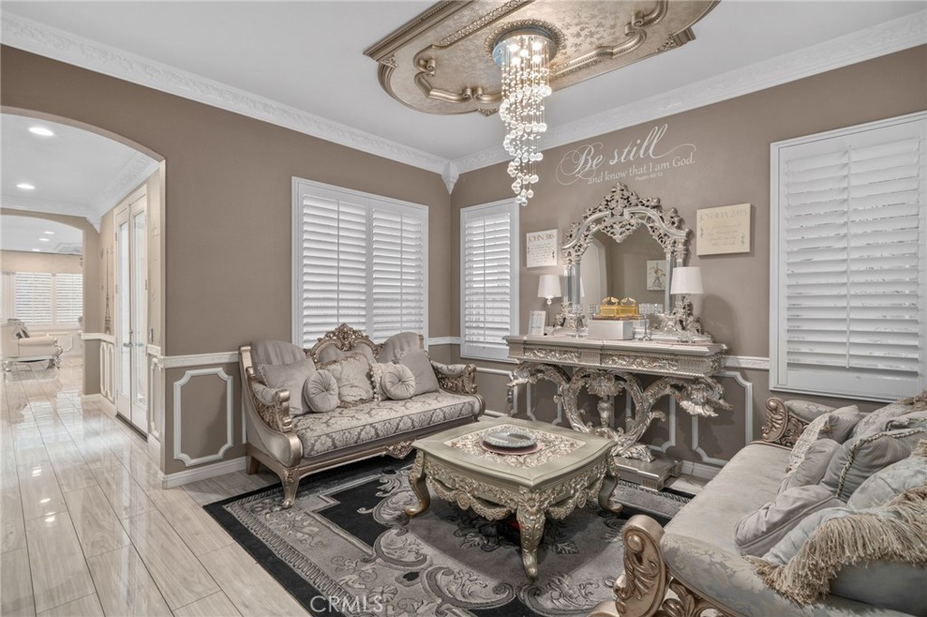 3229 E Drycreek Road