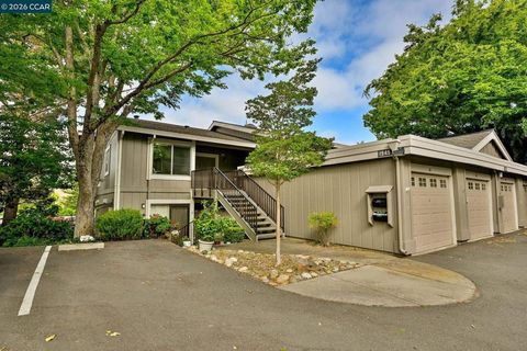 Photo of 1945 Cactus Ct CT #1, Walnut Creek, CA 94595 (MLS # 41135868)