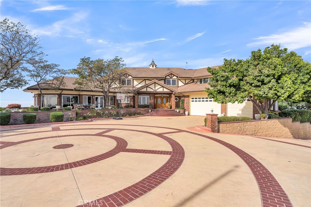 7340 Live Oak Drive