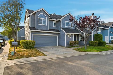 Photo of 114 Williams Lane, Foster City, CA 94404 (MLS # ML82041238)