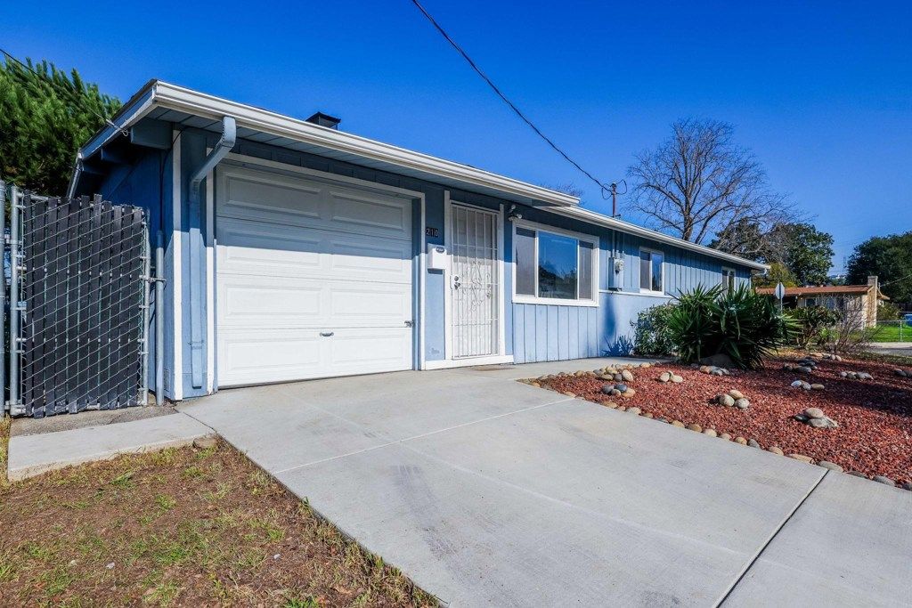 Photo of 210 Baywood Dr Dr, Vallejo, CA 94591 (MLS # 41121048)