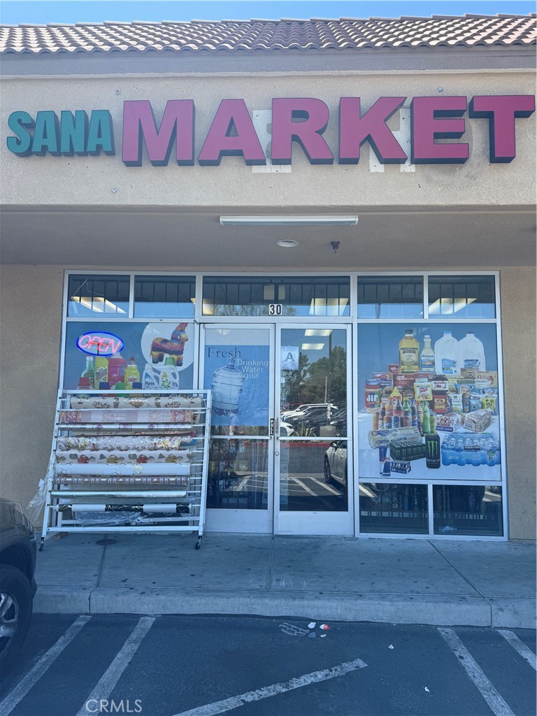 Seize the chance to own a clean, easy-to-run convenience store located in a busy neighborhood plaza with excellent visibility just off a main road. This well-maintained shop offers a carefully selected inventory of household essentials, snacks, sodas, juices, and non-perishable beverages—no alcohol, tobacco, or hot food—making it ideal for owner-operators seeking a simple retail model with steady demand.
Positioned next to a busy laundromat in a busy shopping plaza, this store benefits from consistent foot traffic and loyal, repeat customers. It’s also close to schools, a restaurant, and residential neighborhoods, further driving local traffic throughout the day.
The business will be sold fully furnished and stocked, including all display fixtures, coolers, shelving, and inventory—excluding the water refill and filtration machine, which will be removed prior to the sale.
Additional Perks:
Owner of the building is open to flexible lease terms to accommodate the new owner’s needs
All utilities are covered by the landlord, except electricity, helping to keep monthly overhead low
Easy-to-manage operation with growth potential through extended hours or expanded offerings
This is a fantastic opportunity to take over a ready-to-go retail space in a strong location with low operating costs and landlord support.
Inquire today to learn more and schedule a private showing!