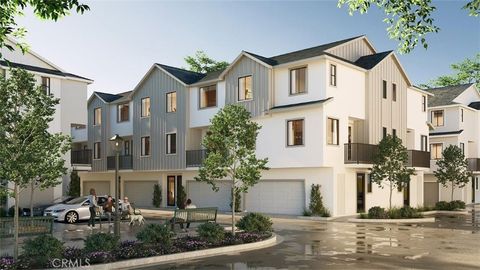 Photo of 2343 Red Coral Glen Gln, Escondido, CA 92025 (MLS # SW25253902)