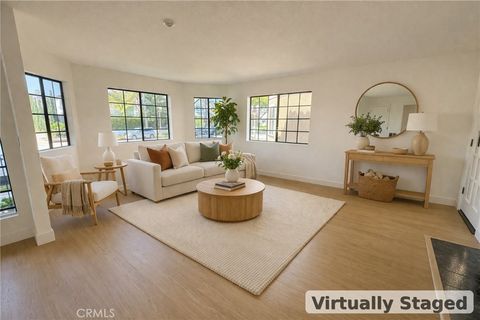 Photo of 526 S Catalina Ave, Redondo Beach, CA 90277 (MLS # SB26063084)