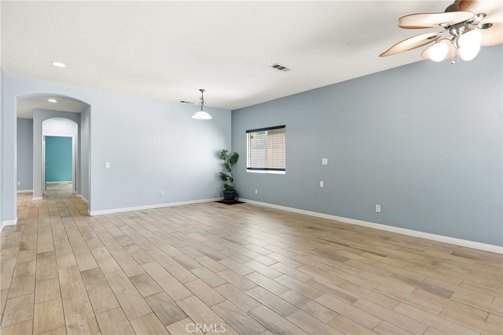 44154 Coral