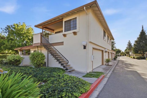 Photo of 410 Colony Crest Drive, San Jose, CA 95123 (MLS # ML82061288)