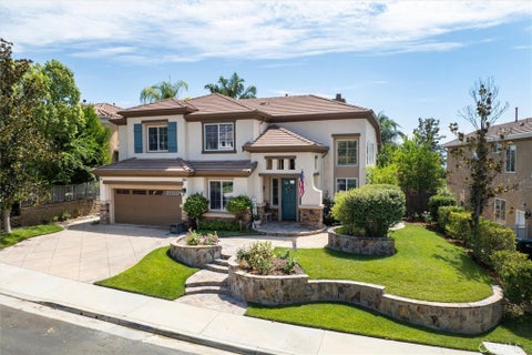 Photo of 22064 Gold Canyon DR, Saugus, CA 91390 (MLS # SR26171989)