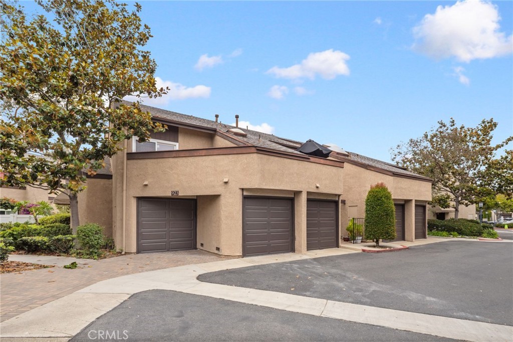 923 Hyde Court